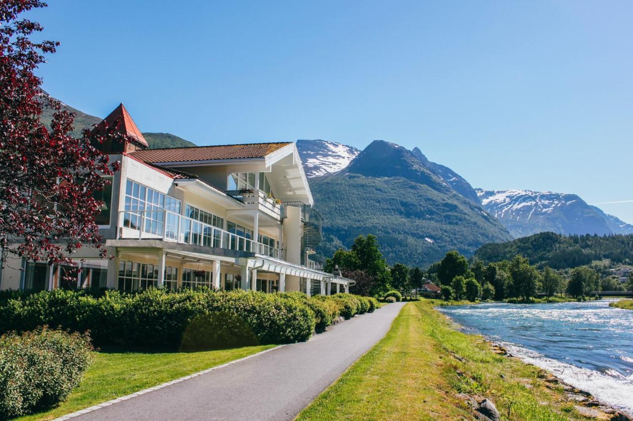 Loenfjord Loen
