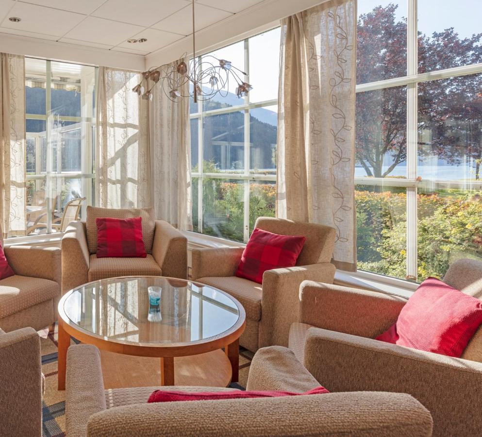 Hotel Loenfjord 4*